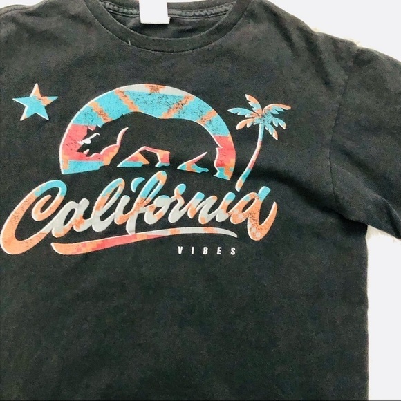 Vintage California graphic black short sleeve tee, teal and orange bear mens M - Picture 3 of 4
